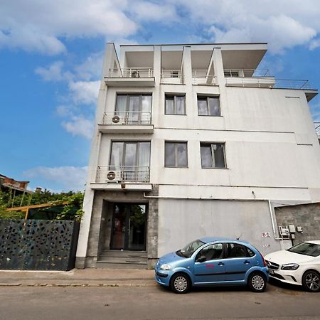Urban Elegance - Stylish Central Accommodation Бухарест Экстерьер фото