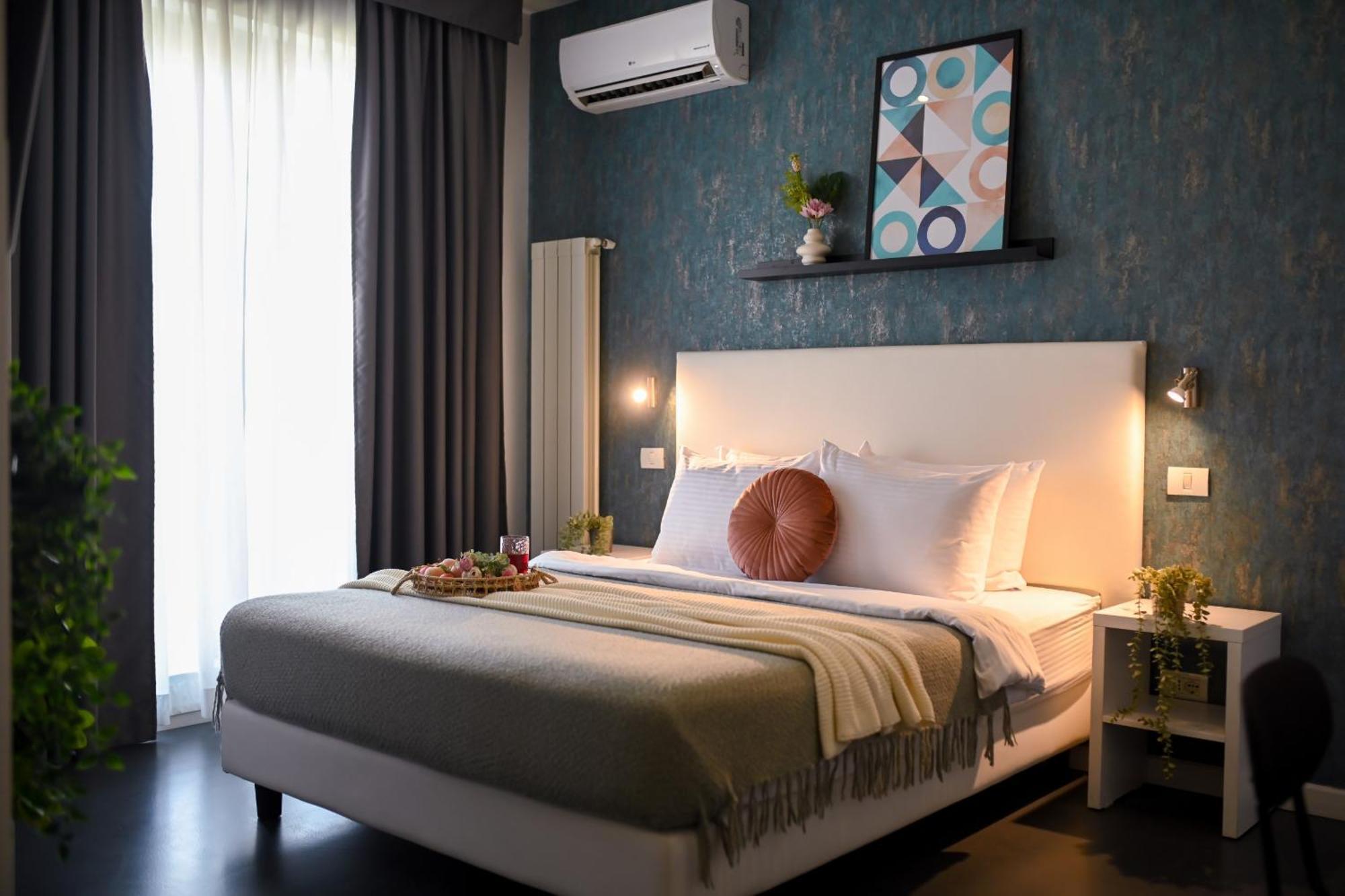 Urban Elegance - Stylish Central Accommodation Бухарест Экстерьер фото